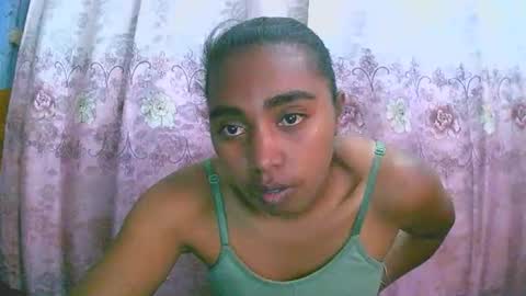 Snapshot of rephaleta chatting on September 9, 2025, 10:59 am Rephaleta online show from September 9, 2025, 10:59 am