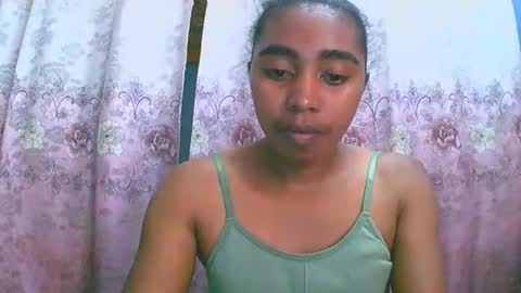 Snapshot of rephaleta chatting on September 18, 2025, 6:37 am Rephaleta online show from September 18, 2025, 6:37 am