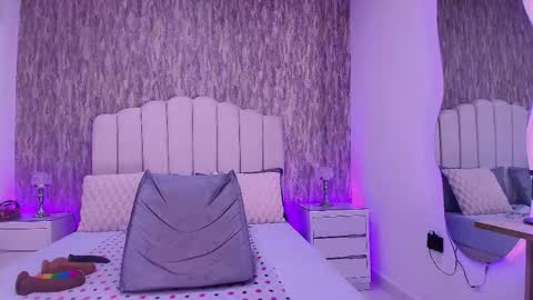 Snapshot of reven_lilith chatting on March 19, 2026, 3:10 am REVEN online show from March 19, 2026, 3:10 am
