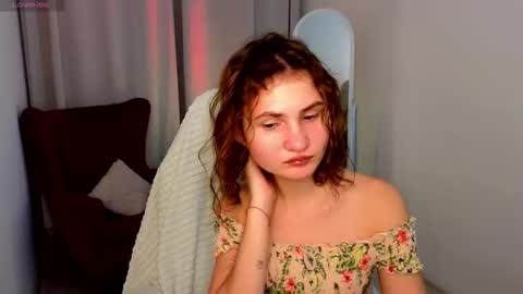 Snapshot of revenantrose chatting on October 18, 2025, 5:10 am Tara online show from October 18, 2025, 5:10 am