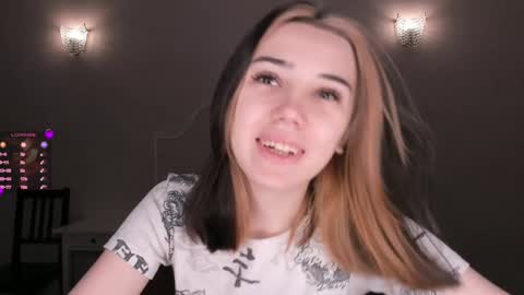 Elin online show from December 3, 2024, 1:08 am