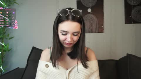 Elin online show from January 21, 2025, 1:39 am