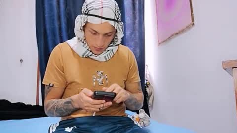 reymasterhot online show from November 8, 2025, 7:34 pm