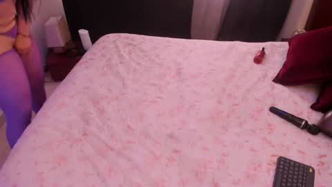 Snapshot of rhondavines chatting on October 22, 2025, 8:41 pm Rhonda online show from October 22, 2025, 8:41 pm