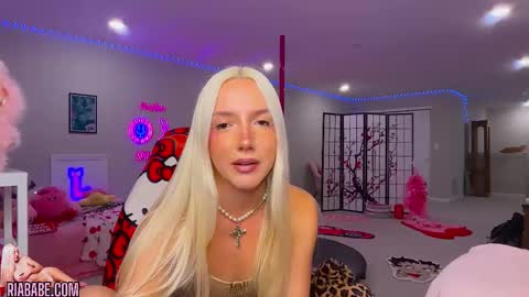 ria  online show from November 4, 2025, 3:49 am