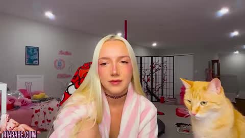 ria  online show from November 14, 2025, 4:11 am