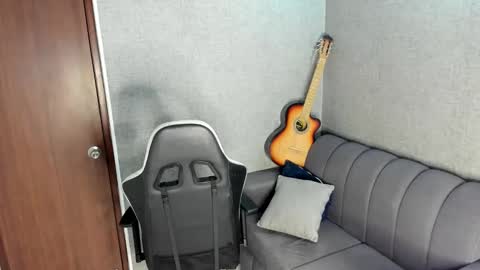 ricardogonzalez666 online show from October 17, 2025, 2:04 am