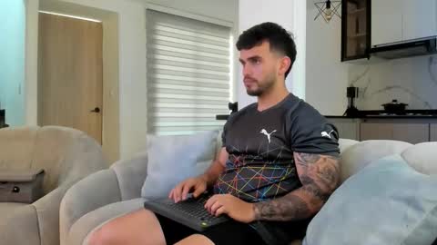 Snapshot of ricardogonzalez666 chatting on February 18, 2026, 12:34 pm ricardogonzalez666 online show from February 18, 2026, 12:34 pm