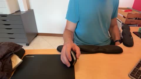 riccardofortis online show from September 13, 2025, 9:42 am