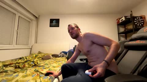 ricciardio online show from November 2, 2025, 10:12 pm