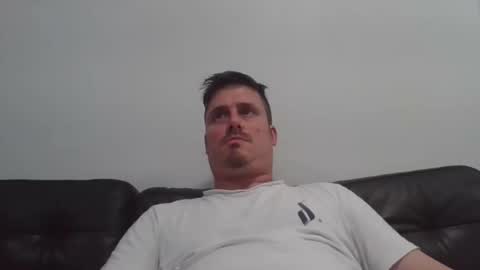 ricciestick online show from November 9, 2025, 1:26 am