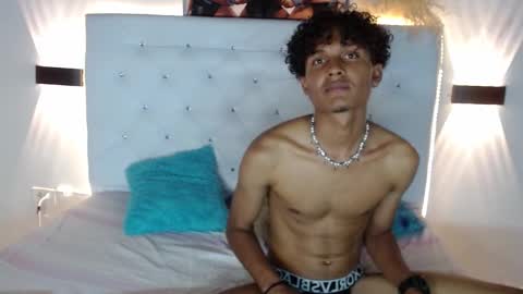 Snapshot of ricco_ross chatting on September 17, 2025, 12:34 am ricco online show from September 17, 2025, 12:34 am