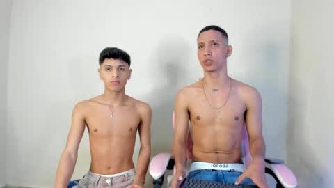 Rich4rd27  online show from October 1, 2025, 3:34 am