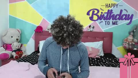 rich and kitty  online show from December 16, 2024, 5:27 am