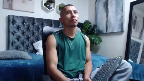 richar_voller online show from November 6, 2025, 11:22 am