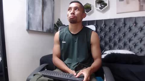 Snapshot of richar_voller chatting on March 14, 2026, 11:26 am richar_voller online show from March 14, 2026, 11:26 am