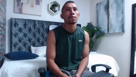 Snapshot of richar_voller chatting on April 22, 2026, 11:23 am richar_voller online show from April 22, 2026, 11:23 am