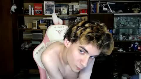 little Richard online show from November 3, 2025, 9:48 pm