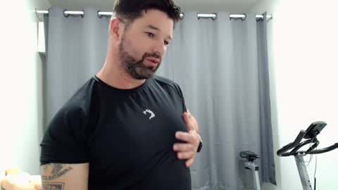 Snapshot of richrolland chatting on November 27, 2025, 12:29 pm Rickseduction online show from November 27, 2025, 12:29 pm