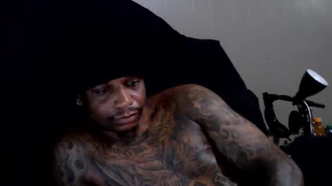 Snapshot of rickavelli chatting on September 25, 2025, 9:40 pm Rick online show from September 25, 2025, 9:40 pm
