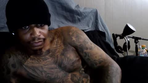 Snapshot of rickavelli chatting on December 1, 2025, 5:29 pm Rick online show from December 1, 2025, 5:29 pm