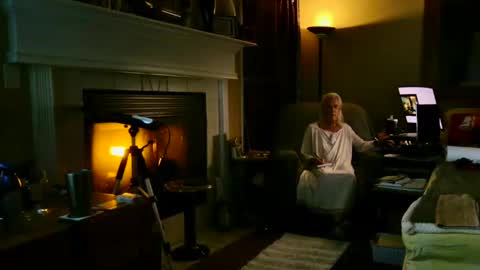 PINK HOLE TWINK online show from February 8, 2025, 5:18 am