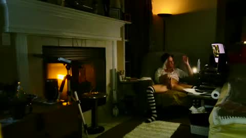 PINK HOLE TWINK online show from March 7, 2025, 6:13 am