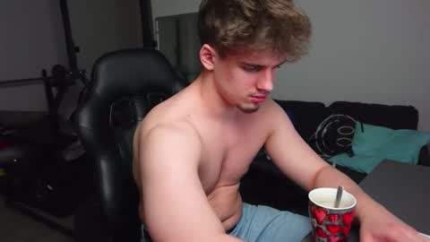 Snapshot of ricky_becko chatting on March 8, 2026, 10:35 pm RICKY BECKO online show from March 8, 2026, 10:35 pm