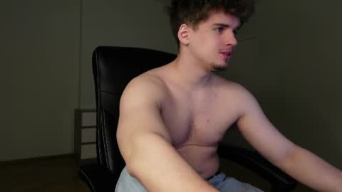 Snapshot of ricky_becko chatting on March 19, 2026, 2:04 am RICKY BECKO online show from March 19, 2026, 2:04 am