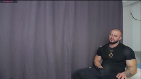 rickymiami1 online show from November 14, 2025, 6:39 pm