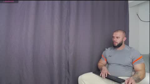 Snapshot of rickymiami1 chatting on November 17, 2025, 6:46 pm rickymiami1 online show from November 17, 2025, 6:46 pm