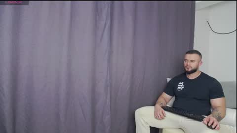 Snapshot of rickymiami1 chatting on February 16, 2026, 7:32 pm rickymiami1 online show from February 16, 2026, 7:32 pm