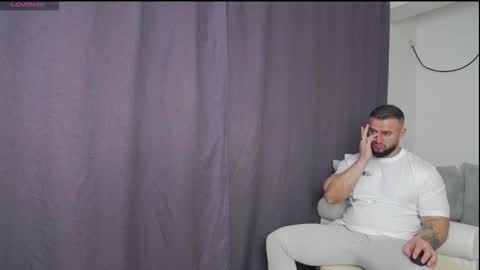 Snapshot of rickymiami1 chatting on February 26, 2026, 7:35 pm rickymiami1 online show from February 26, 2026, 7:35 pm