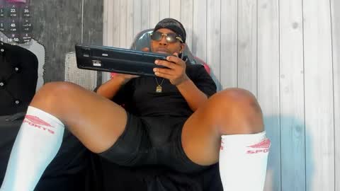 Snapshot of ricobrown777 chatting on January 29, 2025, 3:44 am RicoBrowm online show from January 29, 2025, 3:44 am