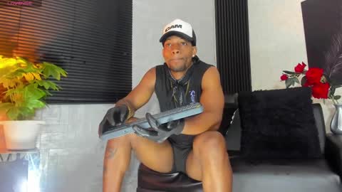 Snapshot of ricobrown777 chatting on September 13, 2025, 4:01 am RicoBrowm online show from September 13, 2025, 4:01 am