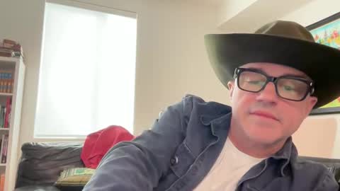 ridingtime25 online show from November 2, 2025, 10:12 pm