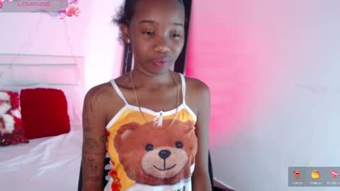 Snapshot of rihana_hot01 chatting on December 2, 2024, 3:04 am ri ri online show from December 2, 2024, 3:04 am