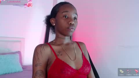 Snapshot of rihana_hot01 chatting on January 15, 2025, 1:23 am ri ri online show from January 15, 2025, 1:23 am