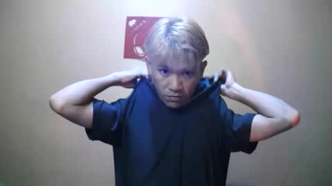 Snapshot of riiichie12 chatting on October 5, 2025, 9:29 am riiichie12 online show from October 5, 2025, 9:29 am