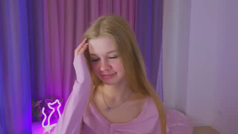 Snapshot of riinaaa chatting on October 2, 2025, 9:11 pm Rina online show from October 2, 2025, 9:11 pm