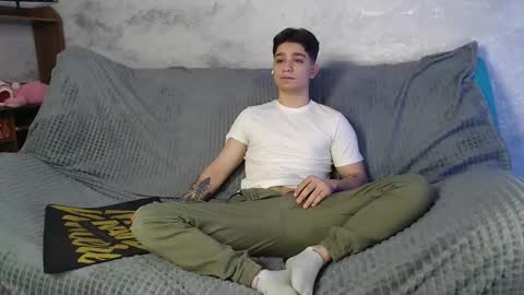 Snapshot of rik_and chatting on December 22, 2025, 10:07 pm Rick online show from December 22, 2025, 10:07 pm