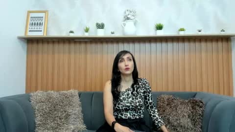 Oriana online show from July 7, 2026, 1:15 pm