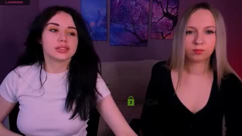 Snapshot of riley_sanders chatting on March 1, 2026, 8:11 pm Meow online show from March 1, 2026, 8:11 pm