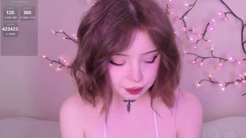 Snapshot of riley_vice chatting on April 4, 2026, 8:34 am Sofia online show from April 4, 2026, 8:34 am