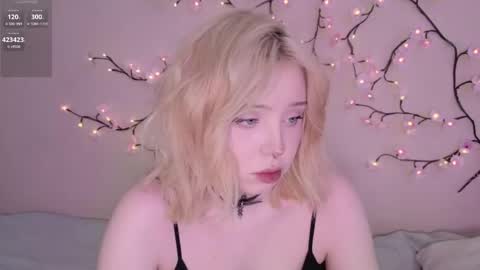 Snapshot of riley_vice chatting on May 7, 2026, 8:31 am Sofia online show from May 7, 2026, 8:31 am