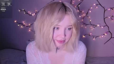 Snapshot of riley_vice chatting on May 11, 2026, 2:45 pm Sofia online show from May 11, 2026, 2:45 pm