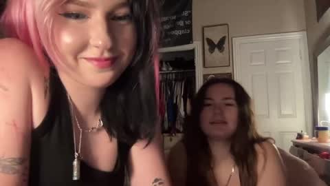 Snapshot of rileycooperrr chatting on May 28, 2026, 5:16 am rileycooperrr online show from May 28, 2026, 5:16 am