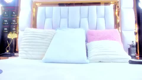 Riley online show from November 23, 2025, 11:43 am