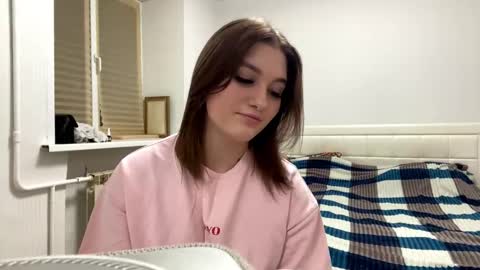 Snapshot of rimacohea chatting on December 16, 2025, 5:18 pm Rima 18yo online show from December 16, 2025, 5:18 pm