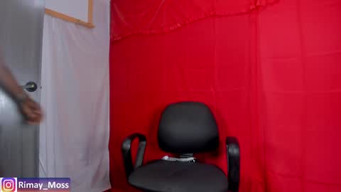 Snapshot of rimay_moss2017 chatting on December 6, 2024, 4:36 am Master Rimay Moss online show from December 6, 2024, 4:36 am